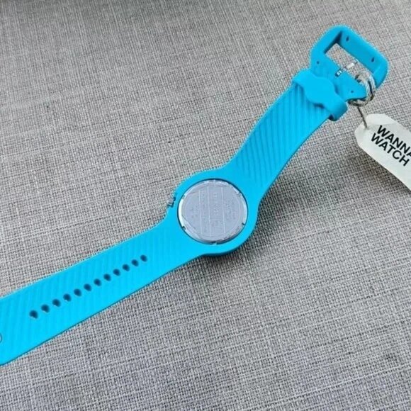 Converse Unisex Wristwatch Blue Rubber Sport Band Analog Quartz Wrist Watch NWT - Picture 5 of 9